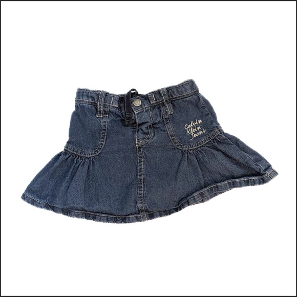 Calvin Klein jeans girls skirt and jacket set, size 2. built in shorts. - Picture 4 of 8